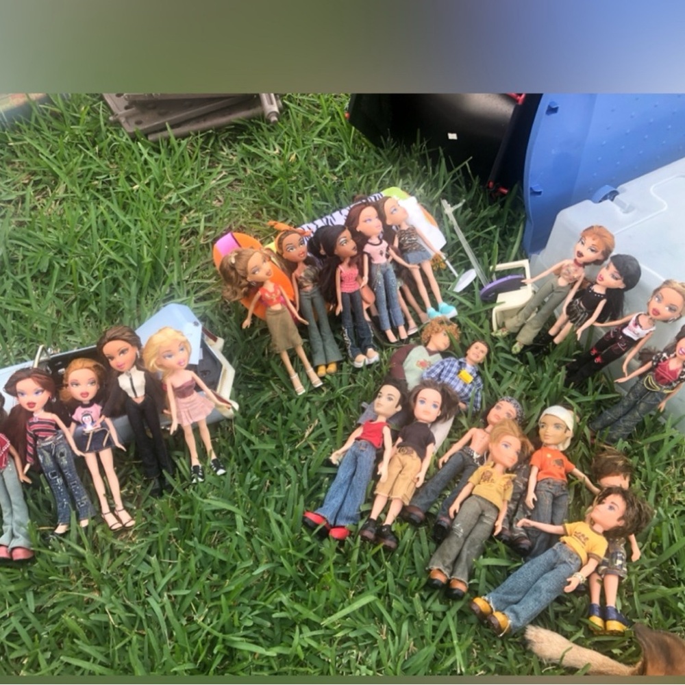 Bratz dolls with motorcycle/ car